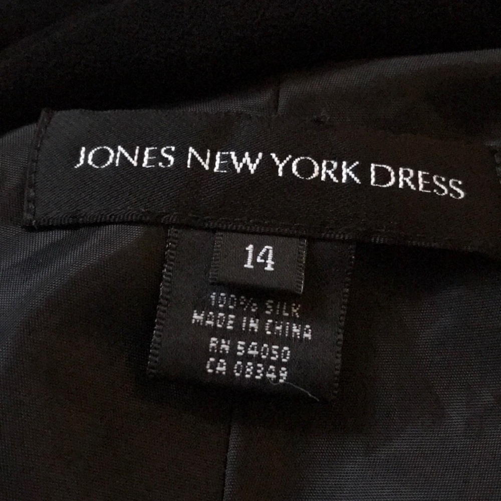 JONES NEW YORK SILK DRESS - Picture 10 of 11